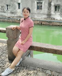 说明: E:\办公文件\网站建设\网站上传文件\7.员工工作\管理团队\2019辅导员风采\罗皎.jpg